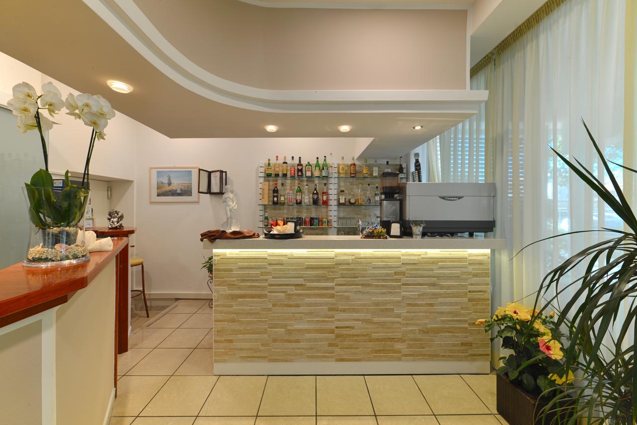 Hotel Taormina Riccione Esterno foto